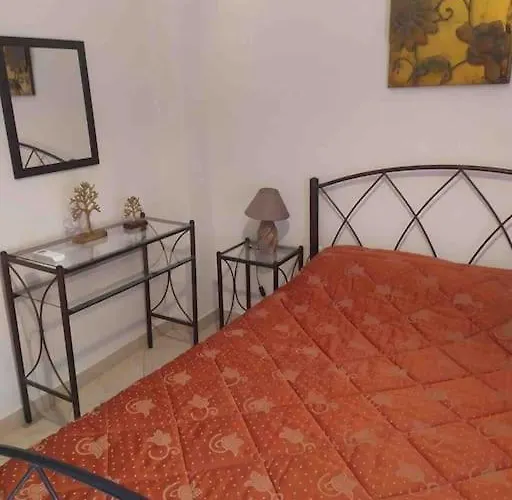 Stella\'S Cottage